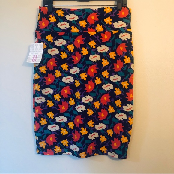 FINAL 24 HOURS - NWT Cassie LuLaRoe Floral Pencil Skirt - Picture 1 of 3